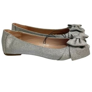 ♥️ NEW Betsey Johnson Razzle Silver Glitter Pointy Bow Toe Ballet Flats